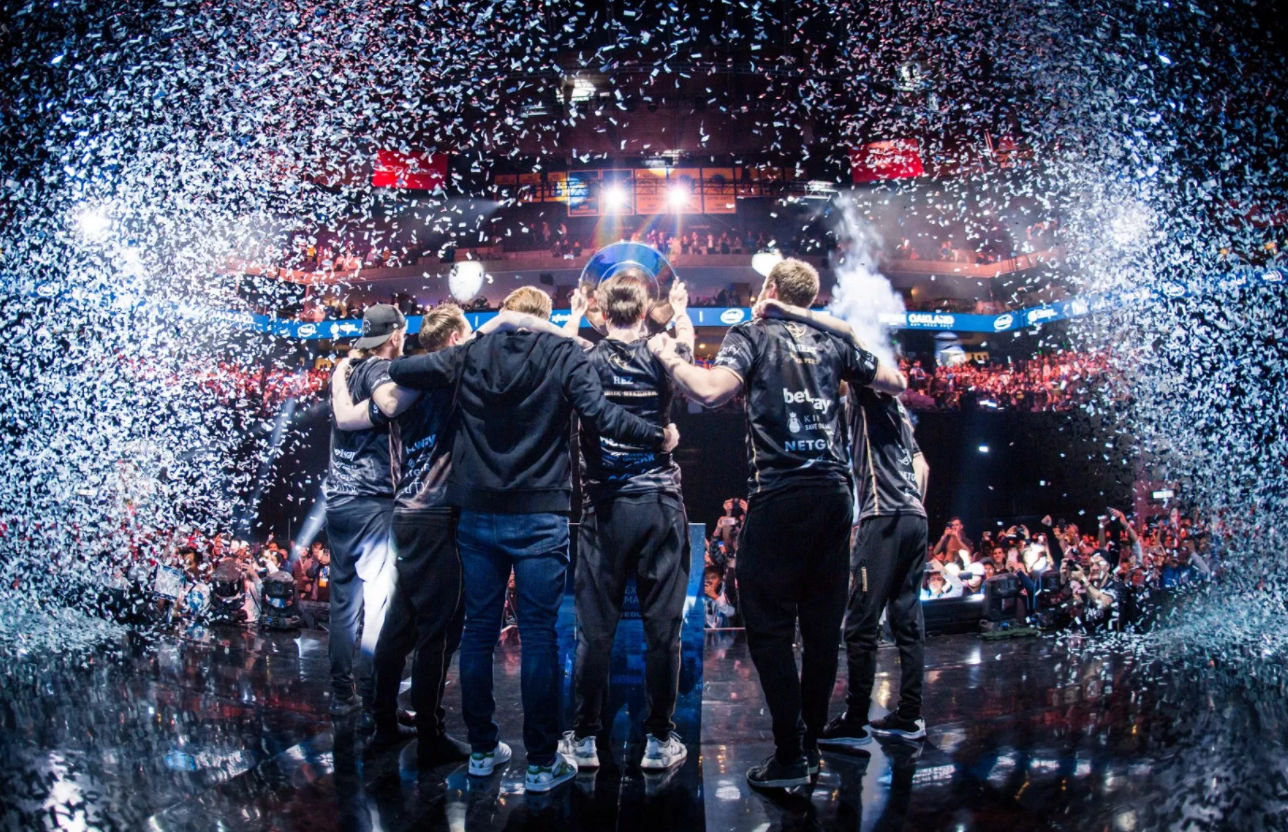 电子竞技风云：Hero战队逆袭夺冠，AG战队梦泪入股新篇章